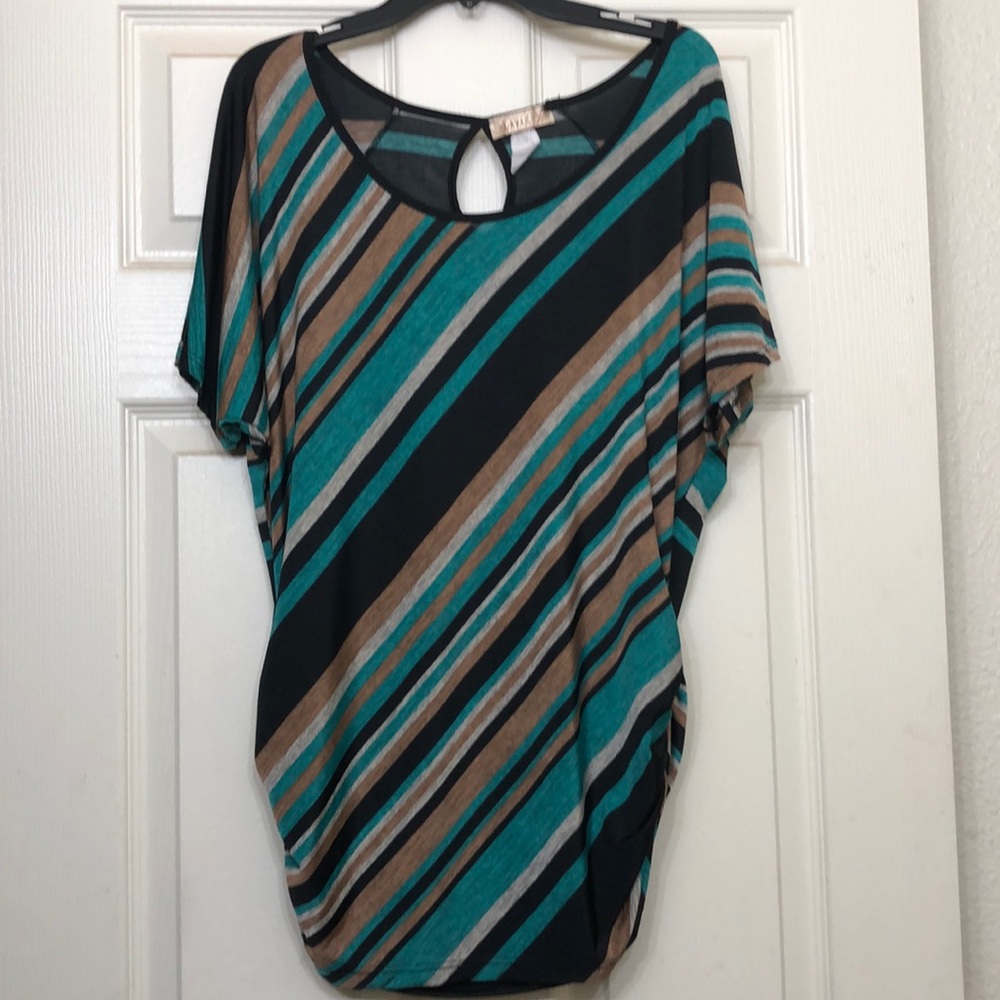 Beautiful colors!! Turquoise & Sandy Brown Blouse!